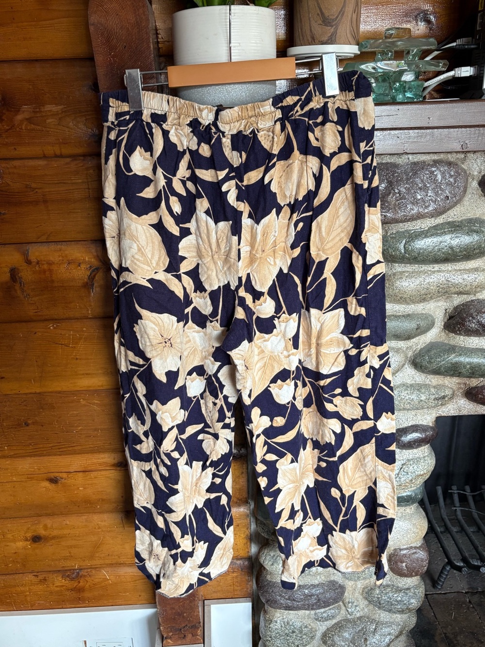 Joie Linen Blend Wide Leg Pants Size 14 Navy Beige Resort Coastal Floral - Picture 4 of 7